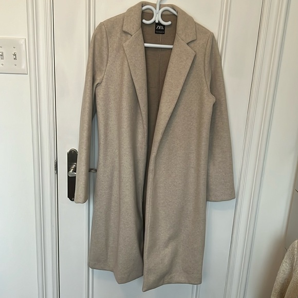 Brand new Zara size medium coat - Picture 1 of 2